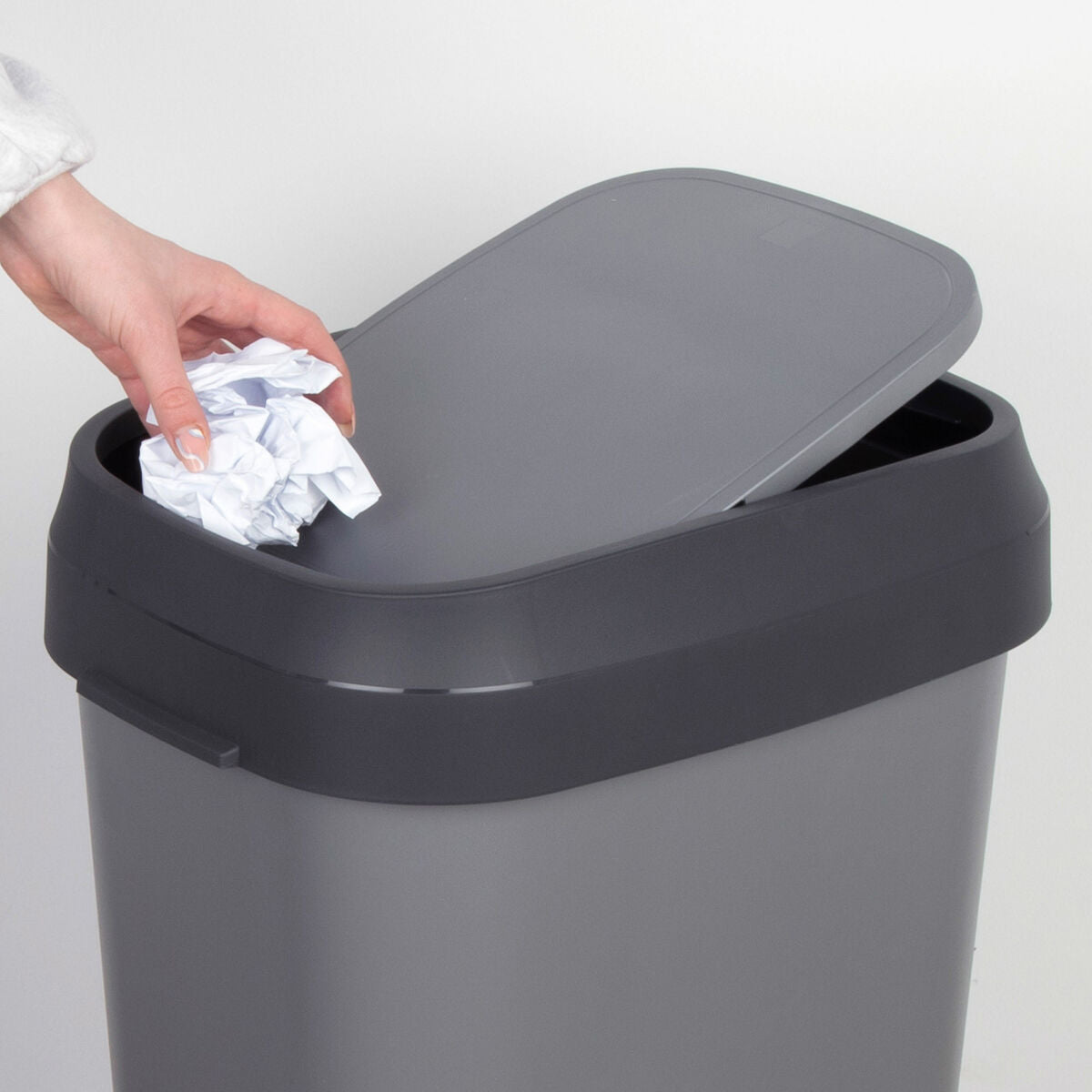 V3HBC2ADD4263781AC3CD2E4BB4FCACF8FDR5649070P3